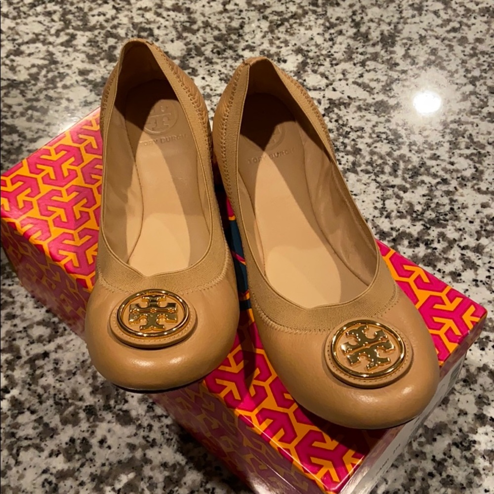 Tory Burch Caroline 2 Ballet flat size 8.5